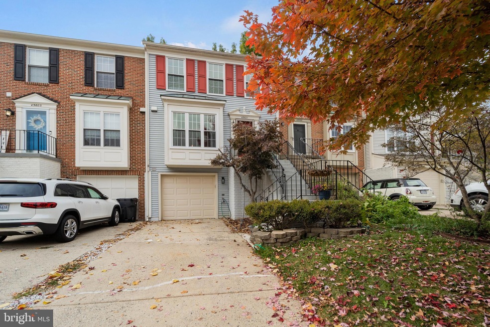 45601 Whitcomb Square, Sterling, VA 20166 - photo 1