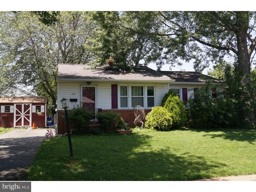 201 Durso Dr, Newark, DE 19711 - photo 1