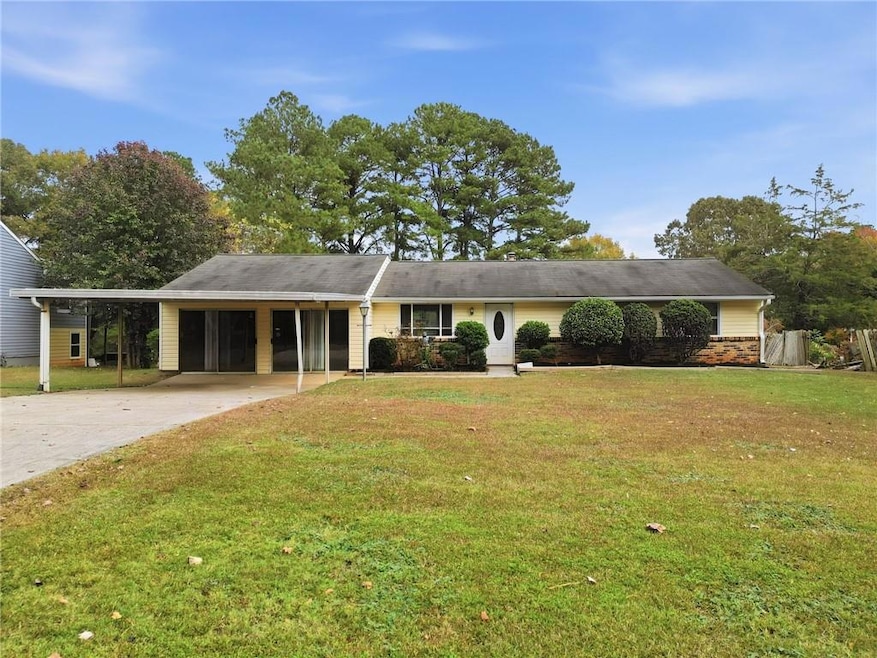 1680 Wingard Dr, Marietta, GA 30062 - photo 1