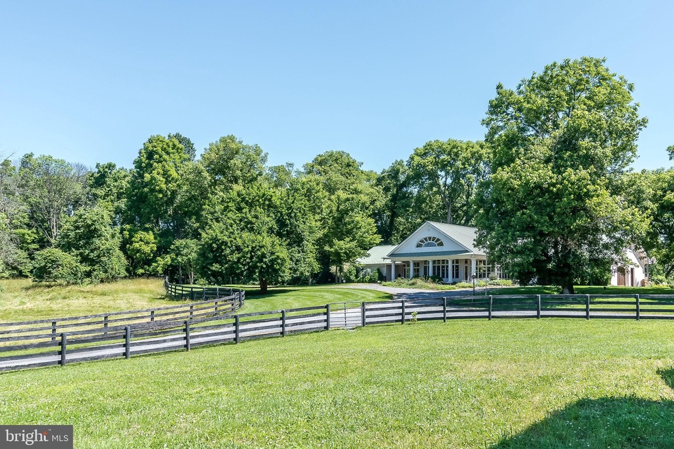 984 Morgan Grove Rd, Shepherdstown, WV 25443 - photo 1