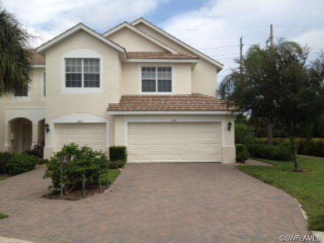 880 Hampton Cir, Naples, FL 34105 - photo 1