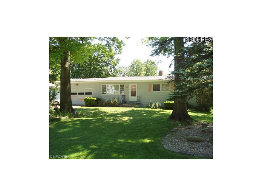 Welcome home to 962 Proehl Drive in lovely Coventr