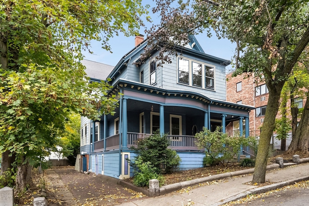 30 Walnut St, Somerville, MA 02143 - photo 1