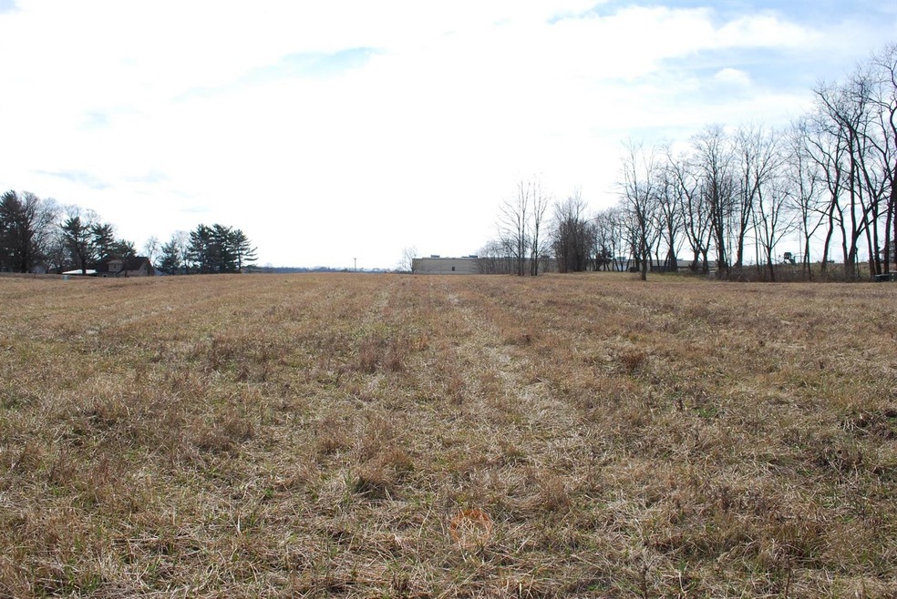 132 Whispering Pines Dr, Frankfort, KY 40601 - photo 1