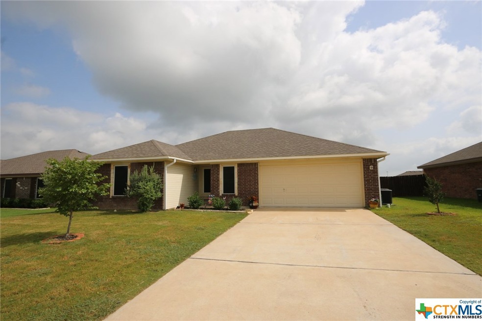 406 Trey, Troy, TX 76579 - photo 1