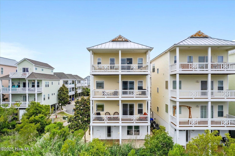 Sold $942,500 • Co-Listing Agent