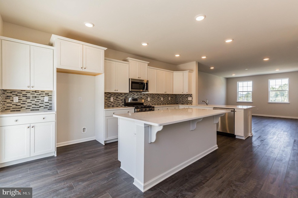 17 Zinnia Ct, Mount Laurel, NJ 08054 - photo 1