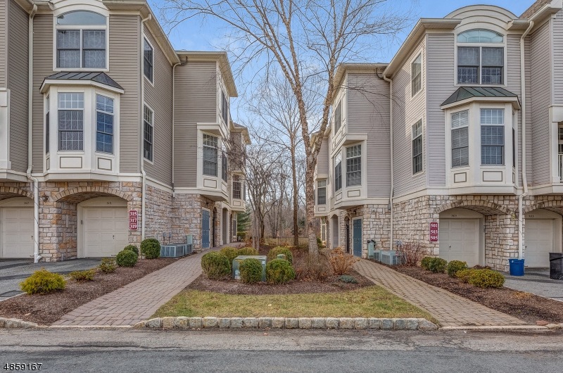 317 Regal Blvd unit 13317, Livingston, NJ 07039 - photo 1