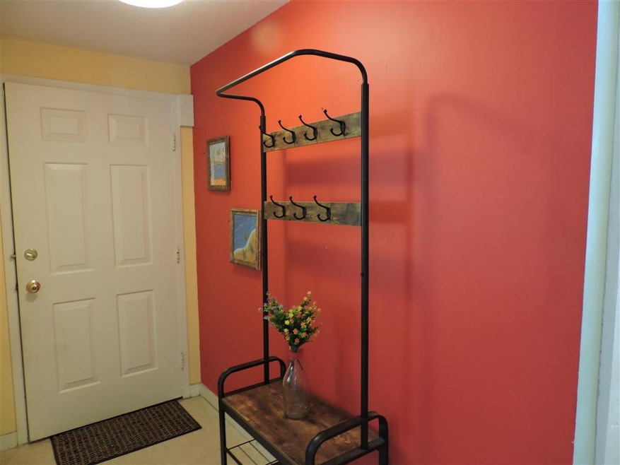 1856 Quechee Main St unit U9, Hartford, VT 05001 - photo 1