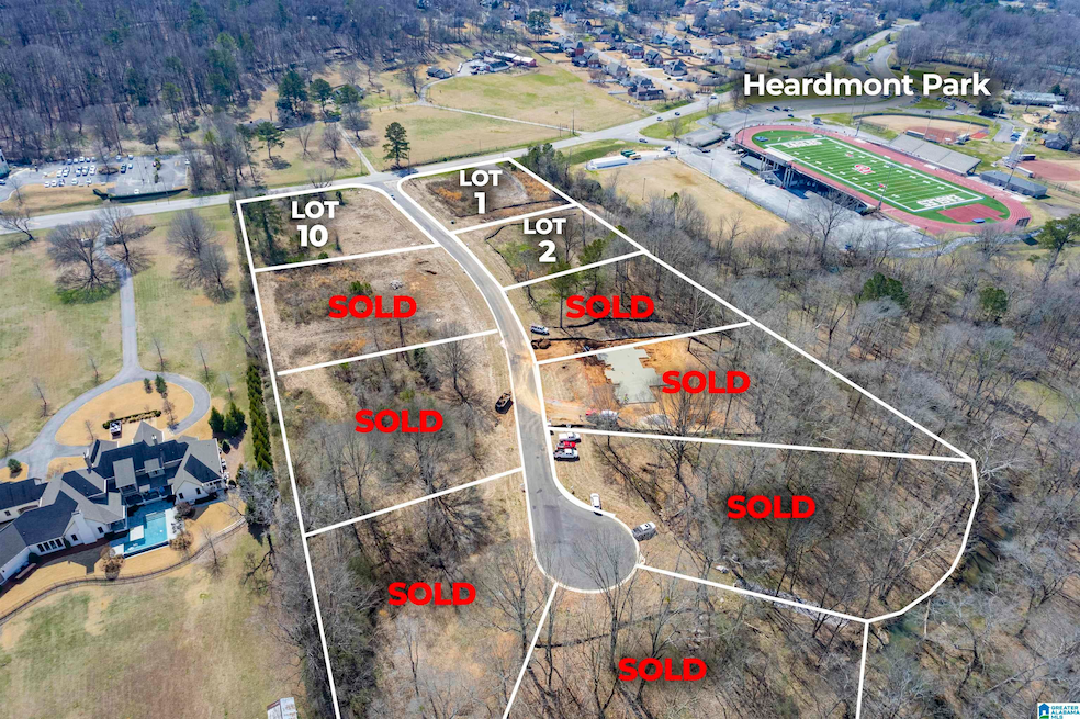 131 Bishop Creek Ln, Birmingham, AL 35242 - photo 1