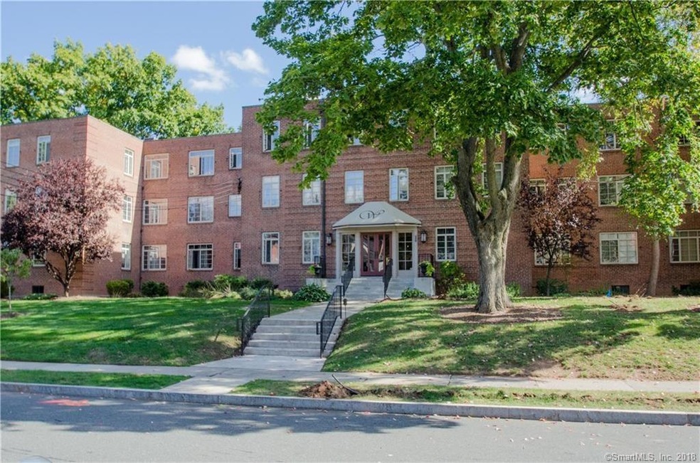 20 Outlook Ave unit B 304, West Hartford, CT 06119 - photo 1