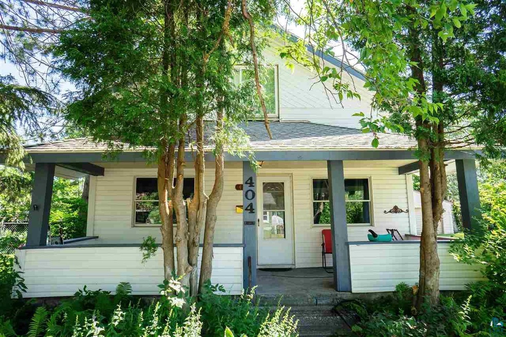 404 10th St, Cloquet, MN 55720 - photo 1