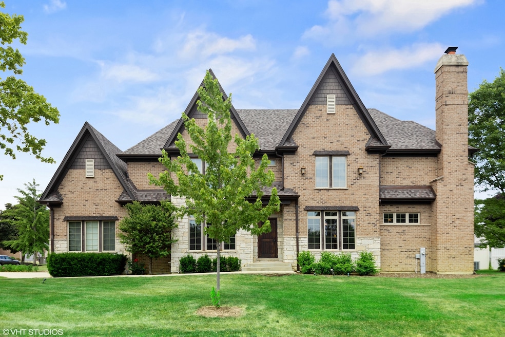 791 N Kenilworth Ave, Elmhurst, IL 60126 - photo 1