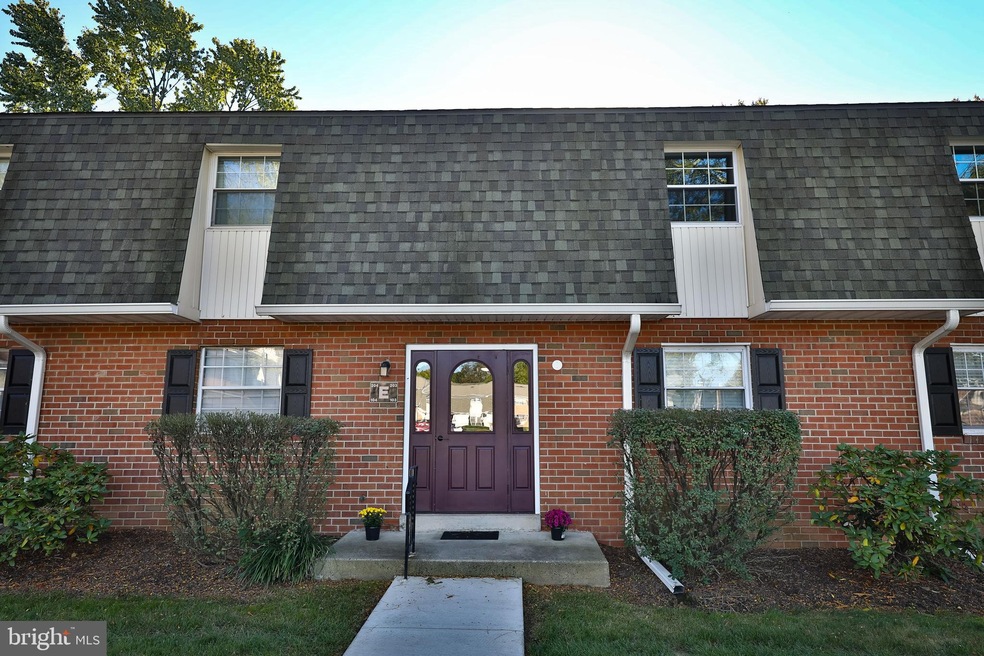 203 E Hampton Crossing Condiminiums unit E, Southampton, PA 18966 - photo 1