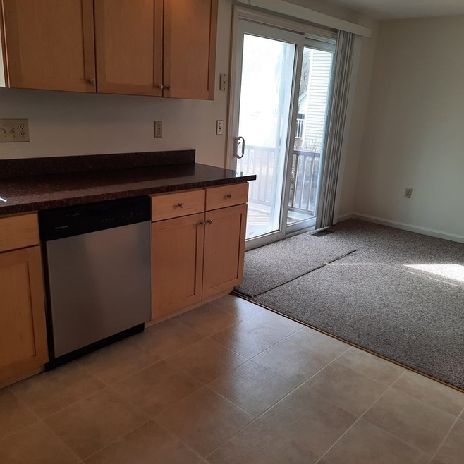 94 Salem St unit A, Wakefield, MA 01880 - photo 1