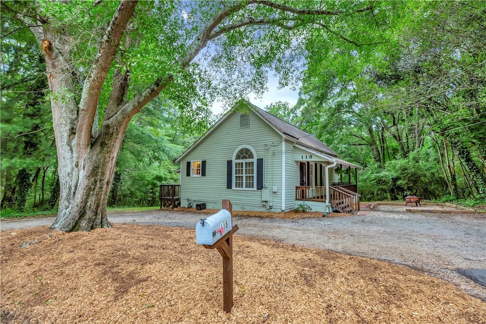 118 James Cir Street View