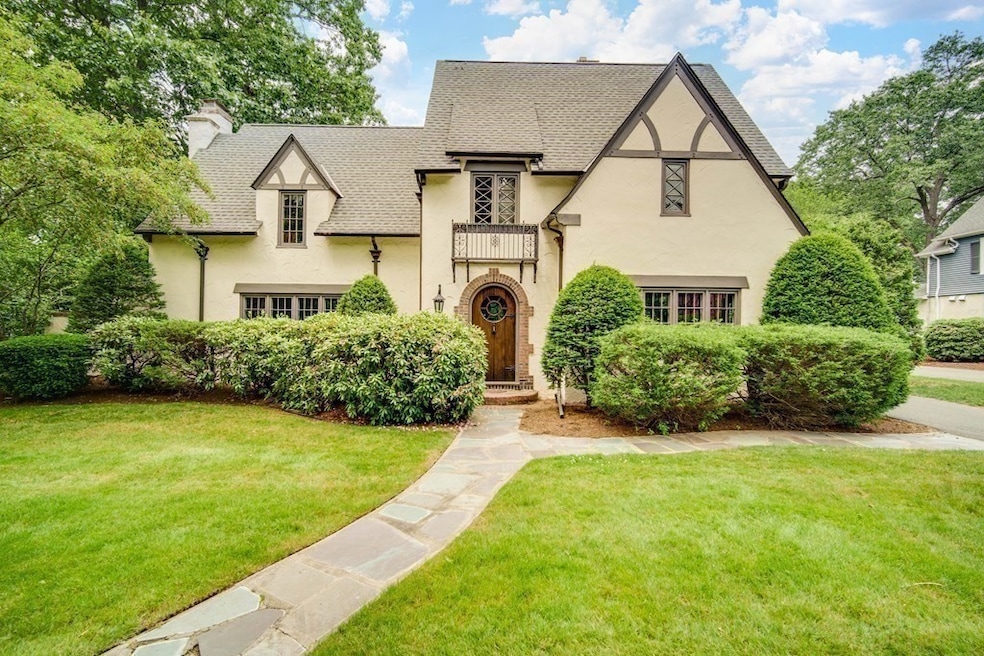 130 Ellington St, Longmeadow, MA 01106 - photo 1