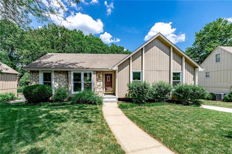 10235 Monrovia St, Lenexa, KS 66215 - photo 1