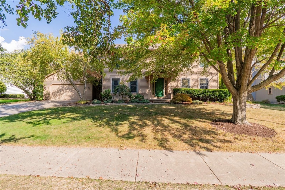 For Sale $399,900 • Co-Listing Agent