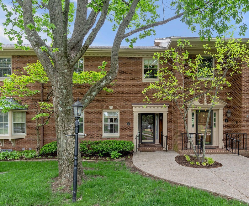 400 Redding Rd unit 2, Lexington, KY 40517 - photo 1