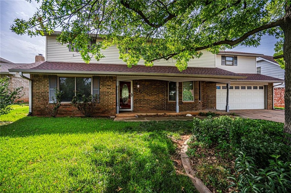 7121 N Comanche Ave, Warr Acres, OK 73132 - photo 1