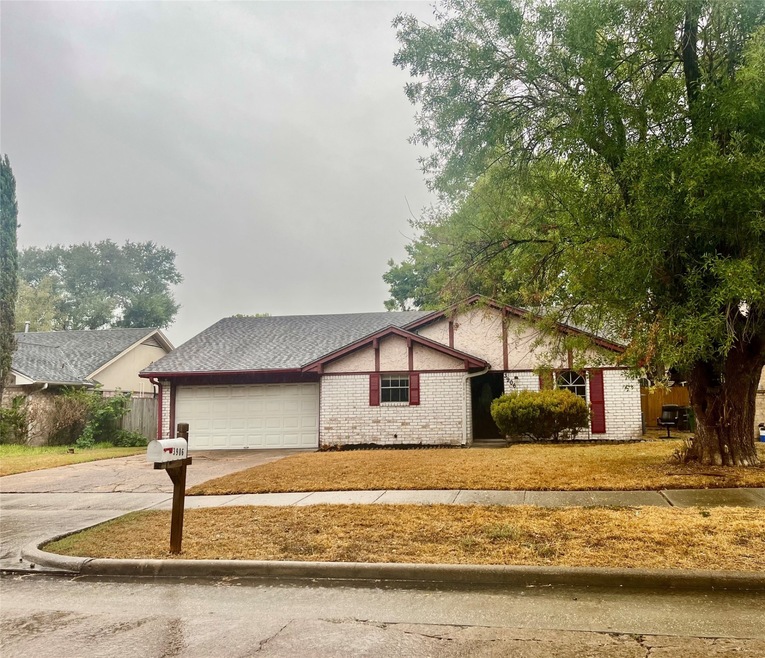 3906 Lemon Tree Ln, Houston, TX 77088 - photo 1