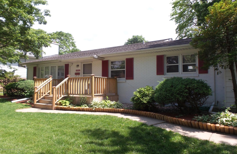 FRONT EXTERIOR