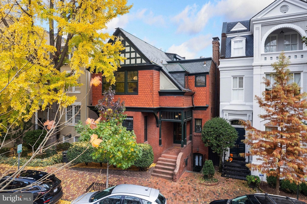 Sold $3,350,000 • Co-Listing Agent