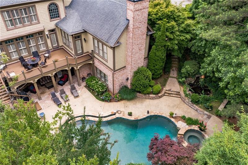 Who wants to own this Amazing Home?  Ready to go f