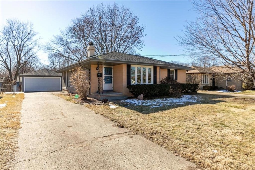 3900 Merced St, Des Moines, IA 50310 - photo 1