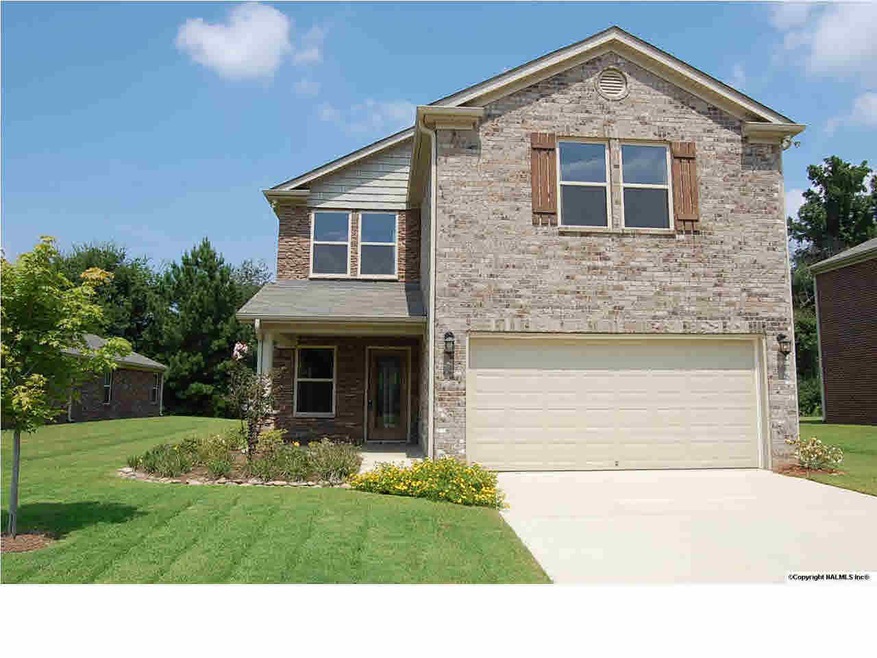 Beautiful 2 Story Home with Tons of Space!!