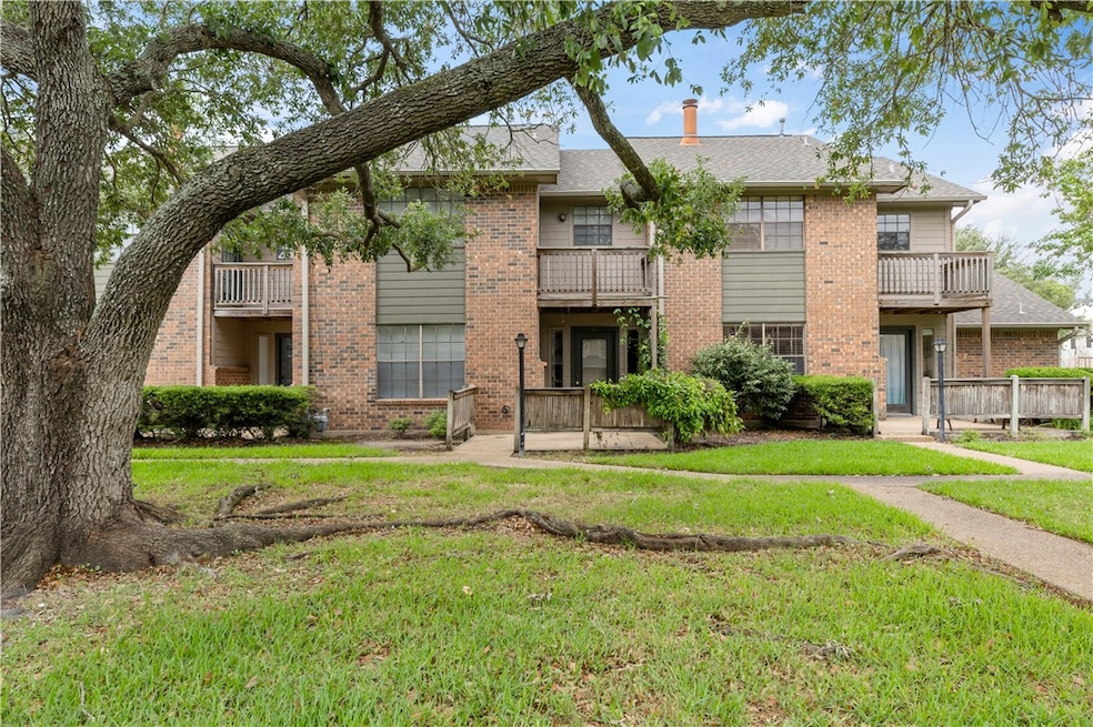 2400 Longmire Dr unit 504, College Station, TX 77845 - photo 1