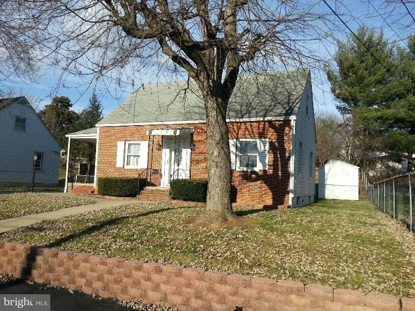 349 W 9th St, Front Royal, VA 22630 - photo 1