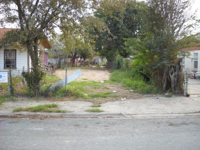 813 W Egly Ave, Pharr, TX 78577 - photo 1