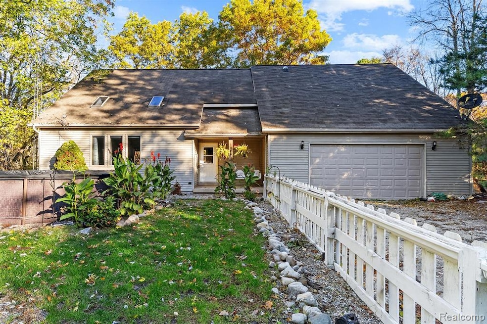 For Sale $409,900 • Co-Listing Agent