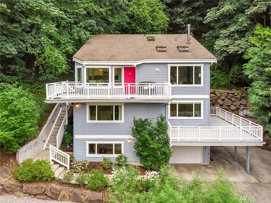 8409 E Mercer Way, Mercer Island, WA 98040 - photo 1