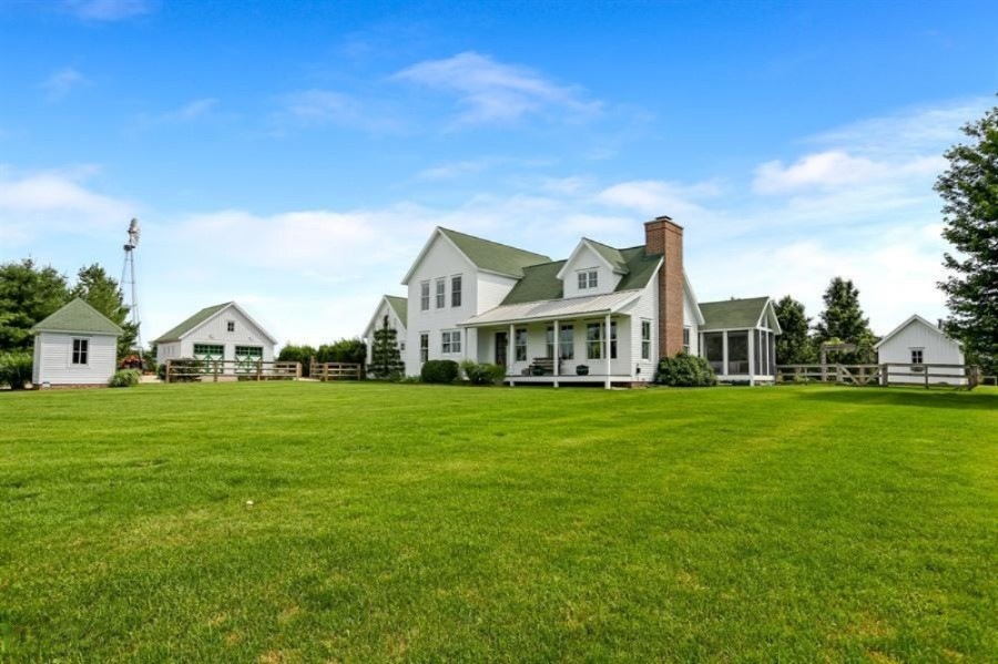 01_264BrowntownRd_57_FrontView_LowRes