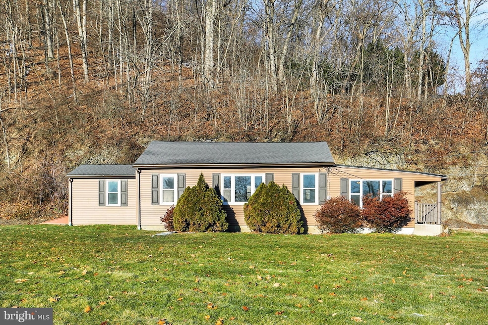 1679 Pennsylvania 204, Selinsgrove, PA 17870 - photo 1