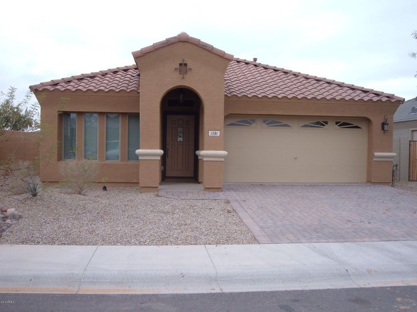 1381 E Prickly Pear Dr