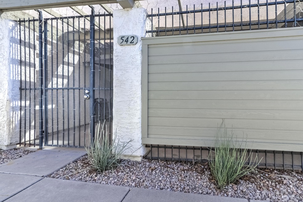 542 S Allred Dr-5