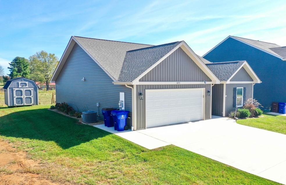 1071 Evan Ct, Talbott, TN 37877 - photo 1