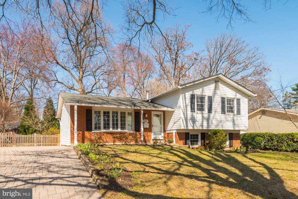 101 Oakton Rd, Gaithersburg, MD 20877 - photo 1