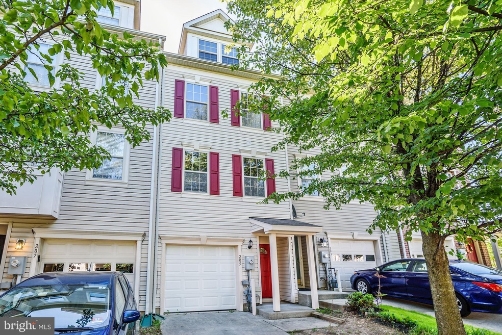 205 Toddson Ln, Owings Mills, MD 21117 - photo 1