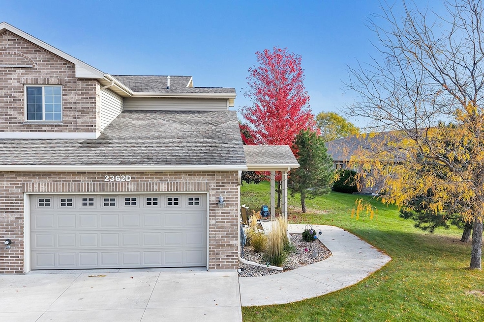 For Sale $299,900 • Co-Listing Agent