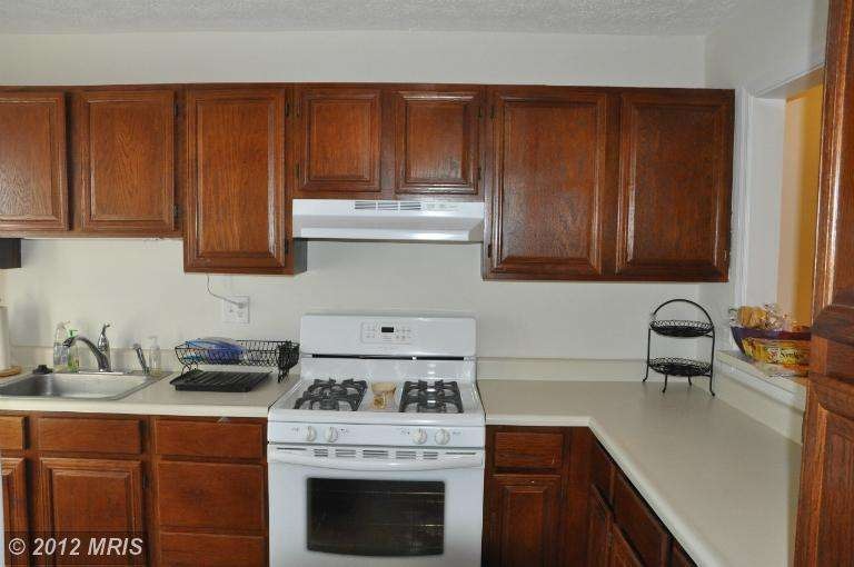 11964 Cardamom Dr unit 11964, Woodbridge, VA 22192 - photo 1
