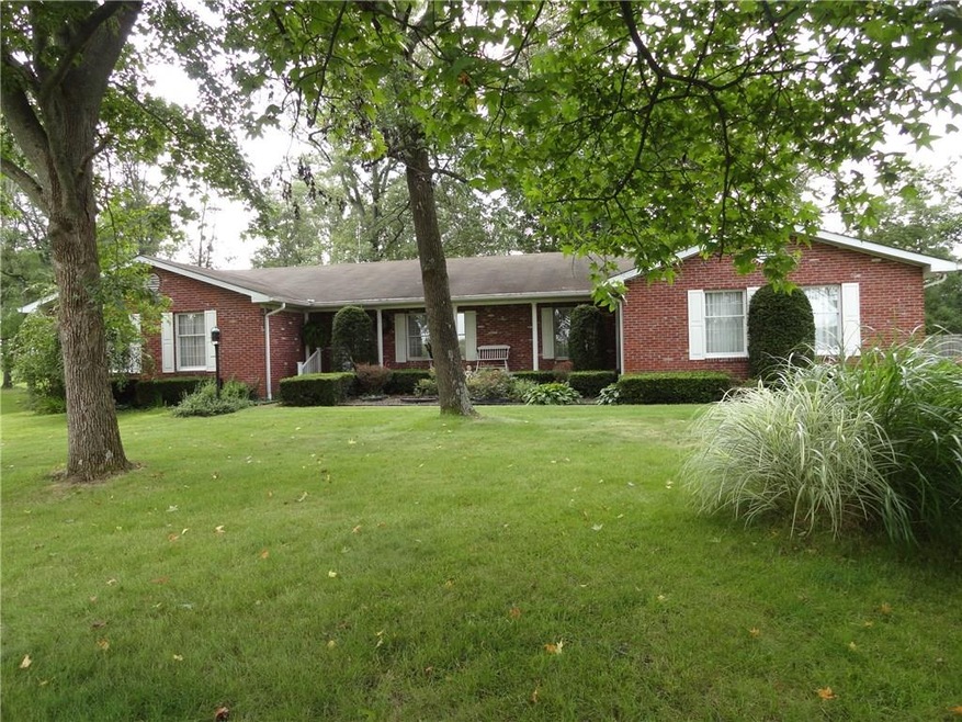 997 Country Club Dr, Greensburg, IN 47240 - photo 1