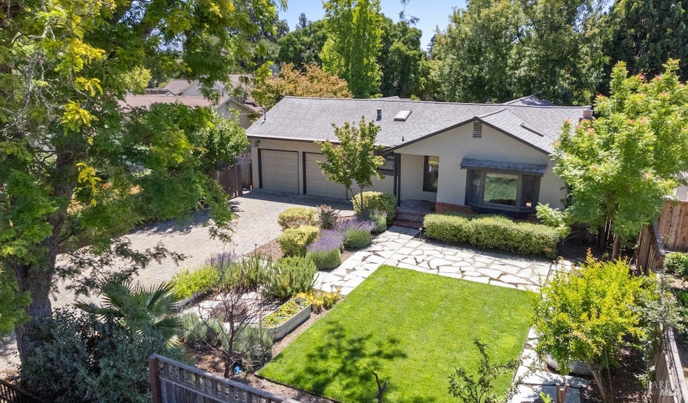 Under Contract $1,095,000