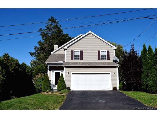 4 Baldwin St, Wallingford, CT 06492 - photo 1