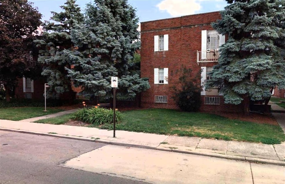 1157 Bryden Rd, Columbus, OH 43205 - photo 1