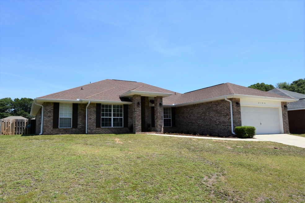 2195 Hagood Loop 01